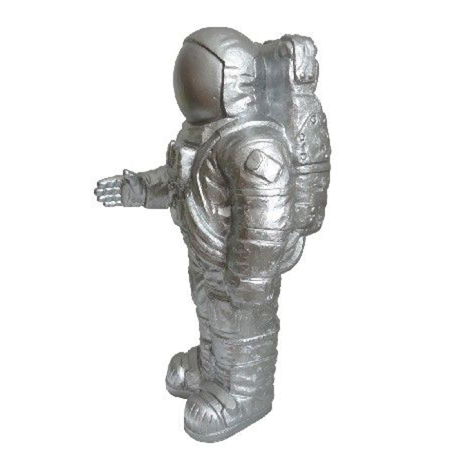 Astronaut Sculpture – Aloof Icon